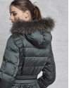 Plumífero largo caqui con piel