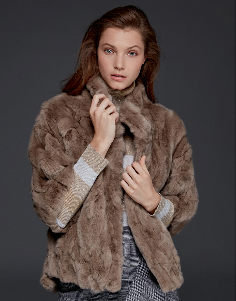 Chaqueta larga pelo conejo beige