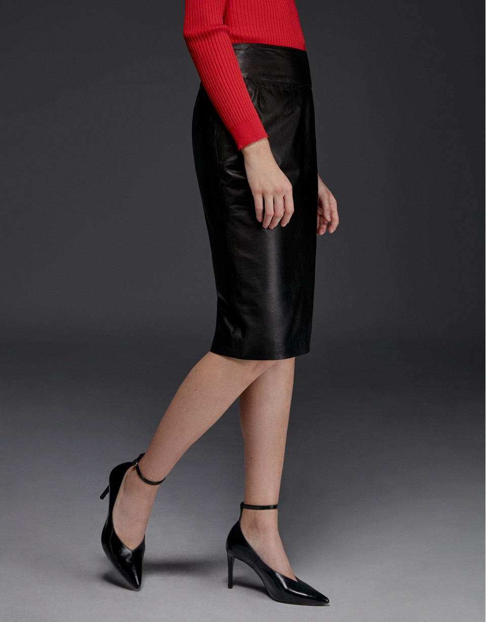 Black lambskin pencil skirt