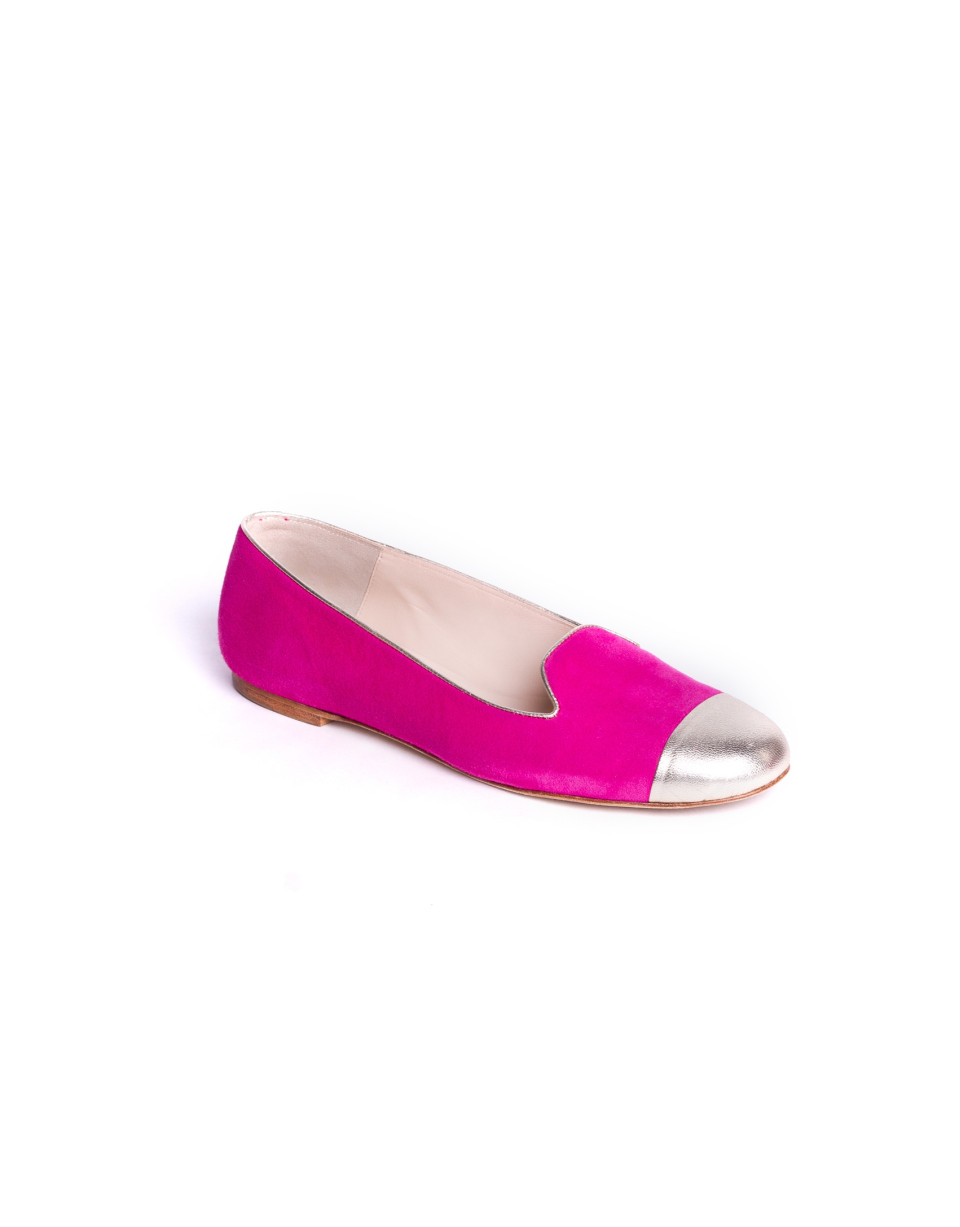 NIZA FUCSIA:  Suede slippers with gold tips