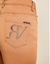 Pantalón sport cinco bolsillos marrón