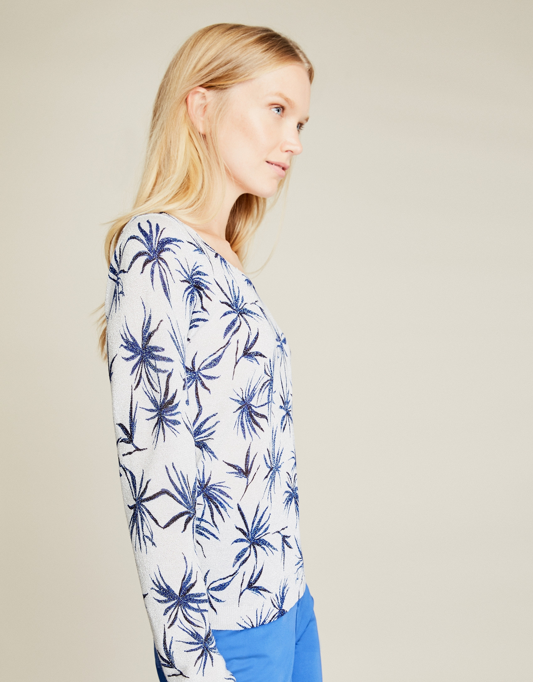 Camiseta glitter flores azules