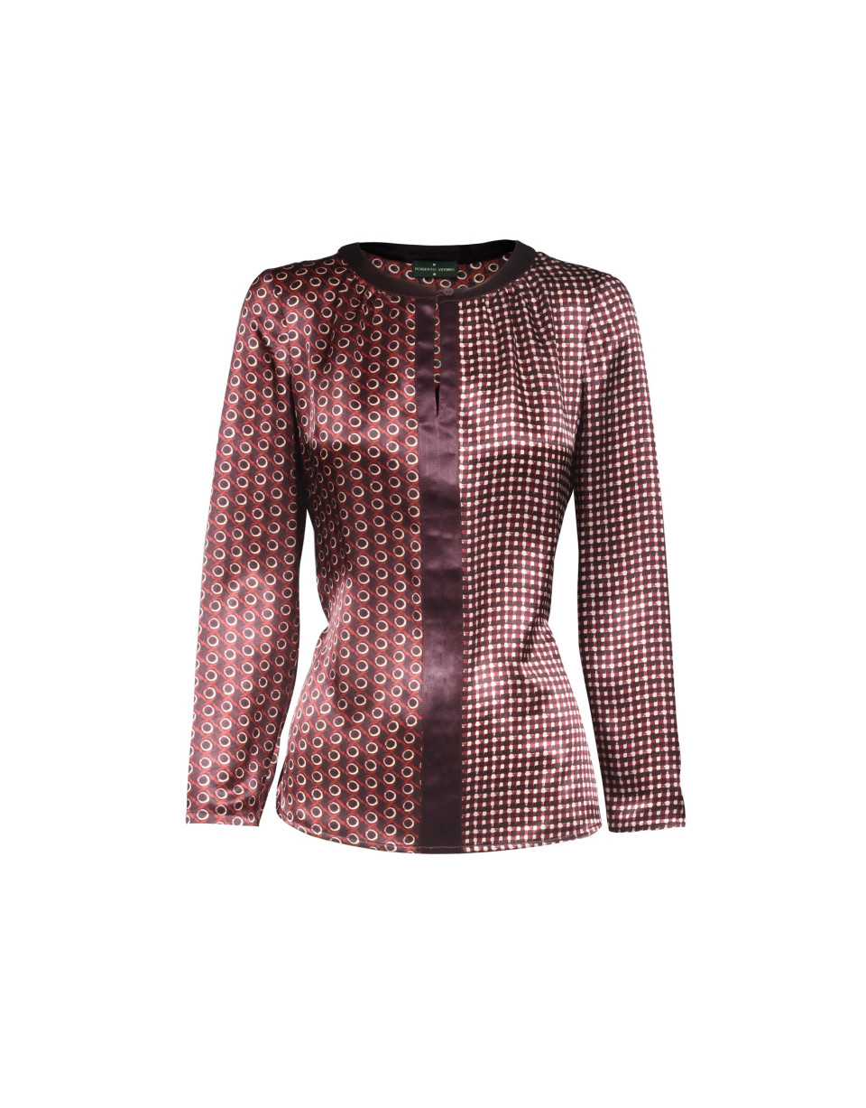 Blusa de seda bordeos con estampado geométrico 