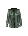 Blusa de seda verde con estampado geométrico 