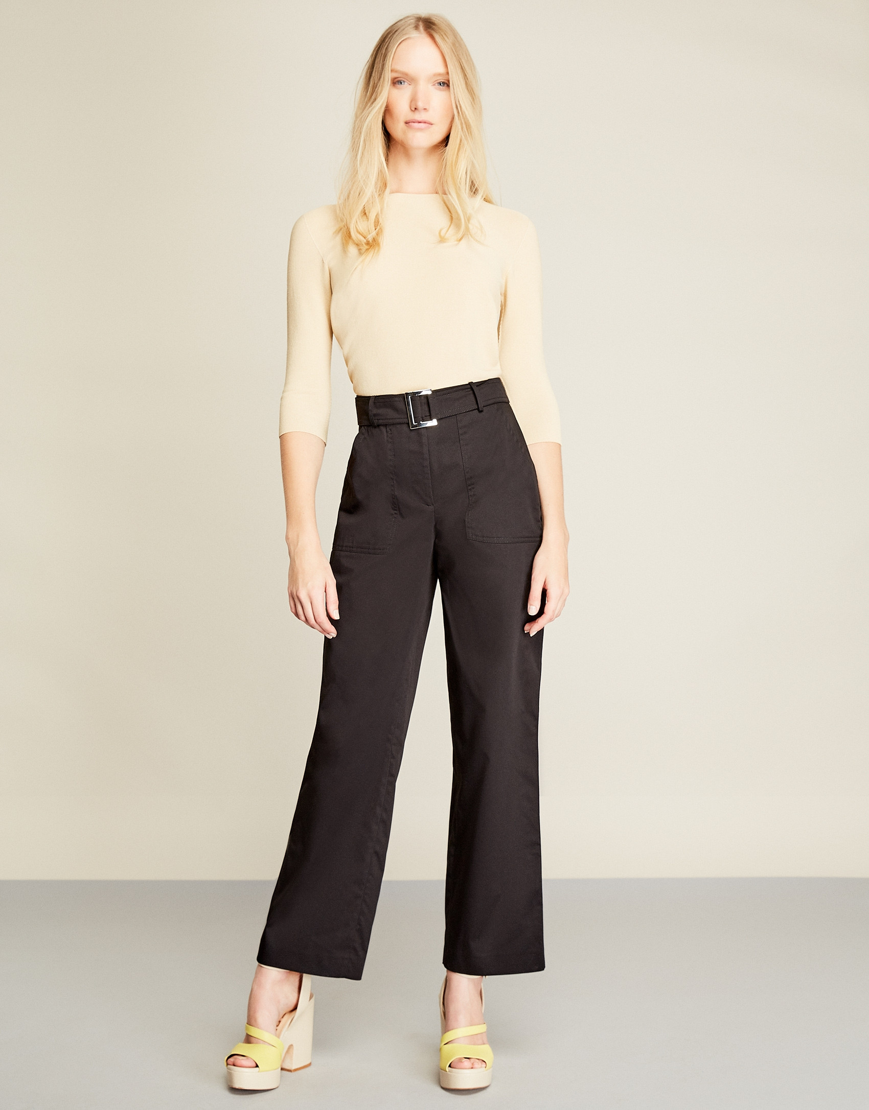 Pantalón sport tiro alto negro