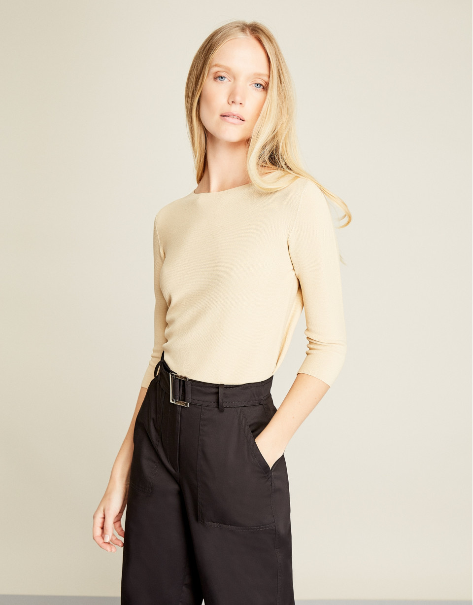 Black high-waisted sport pants
