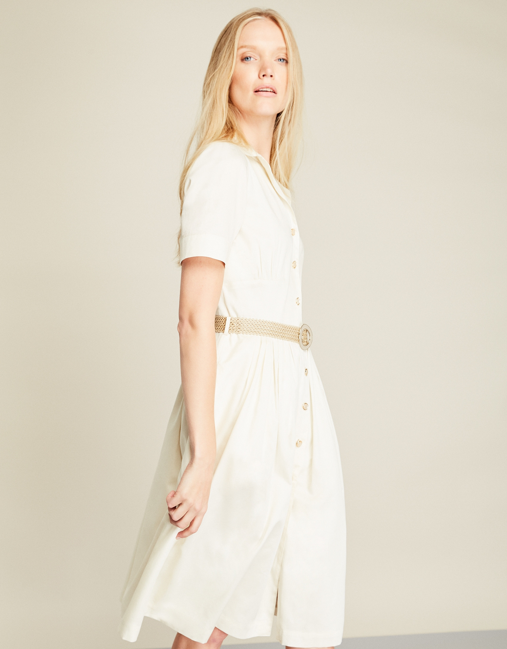 Vestido camisero fruncido blanco