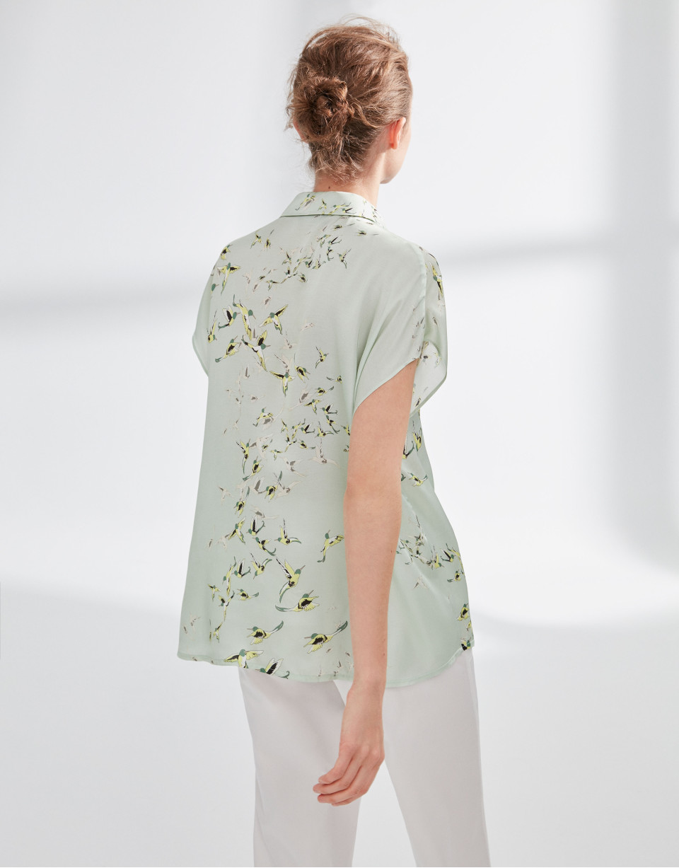 Blusa japonesa verde