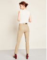 Pantalón pitillo beige