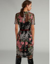 Vestido midi negro bordado floral sobre tul