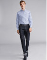 Pantalón vaquero azul lavado descrudado