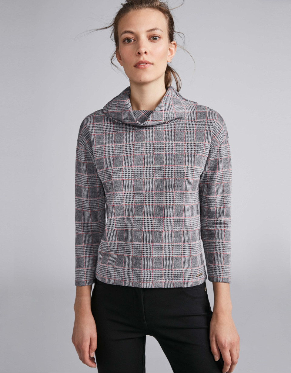 Gray knit glen plaid top