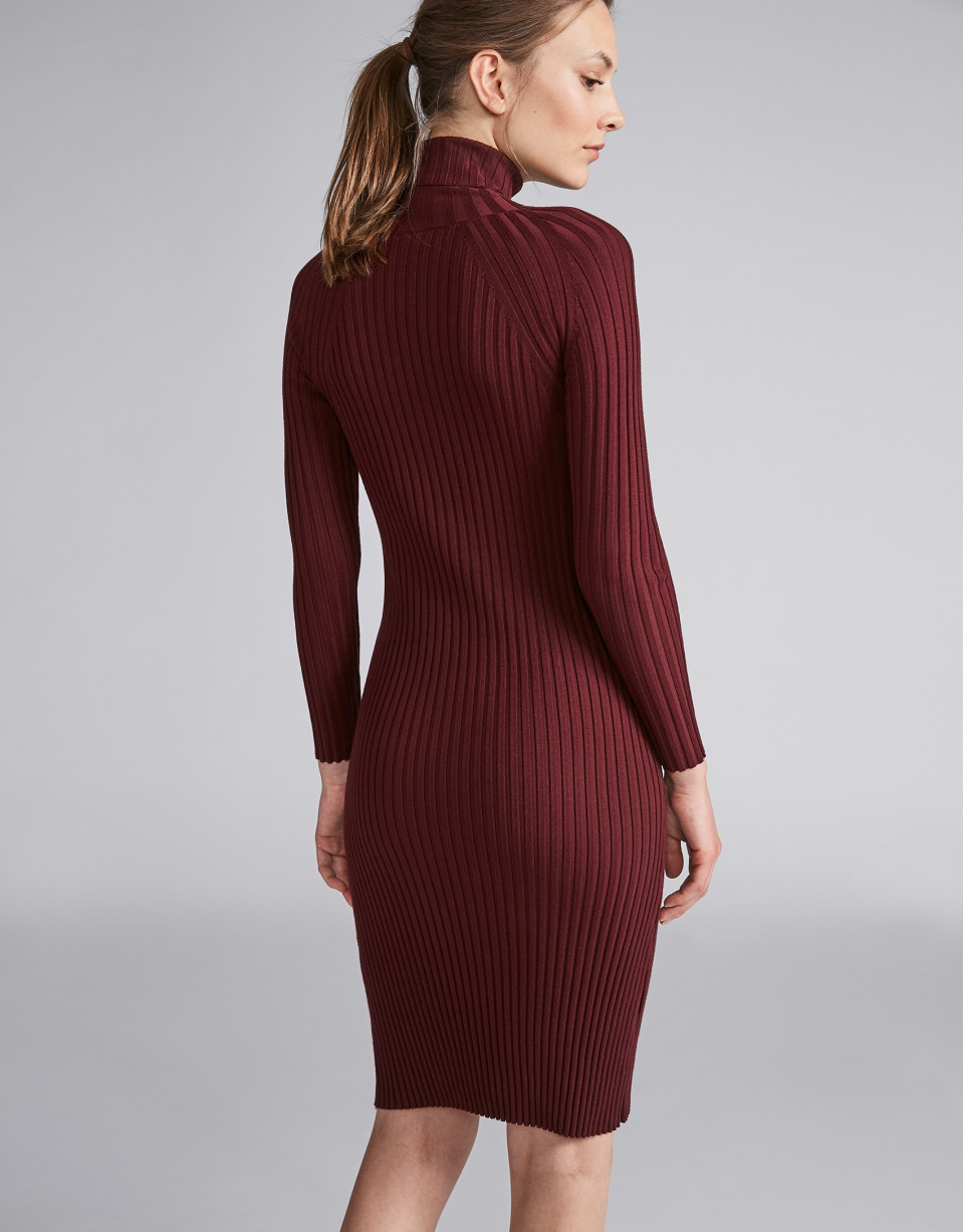 Burgundy ribbed knit dress