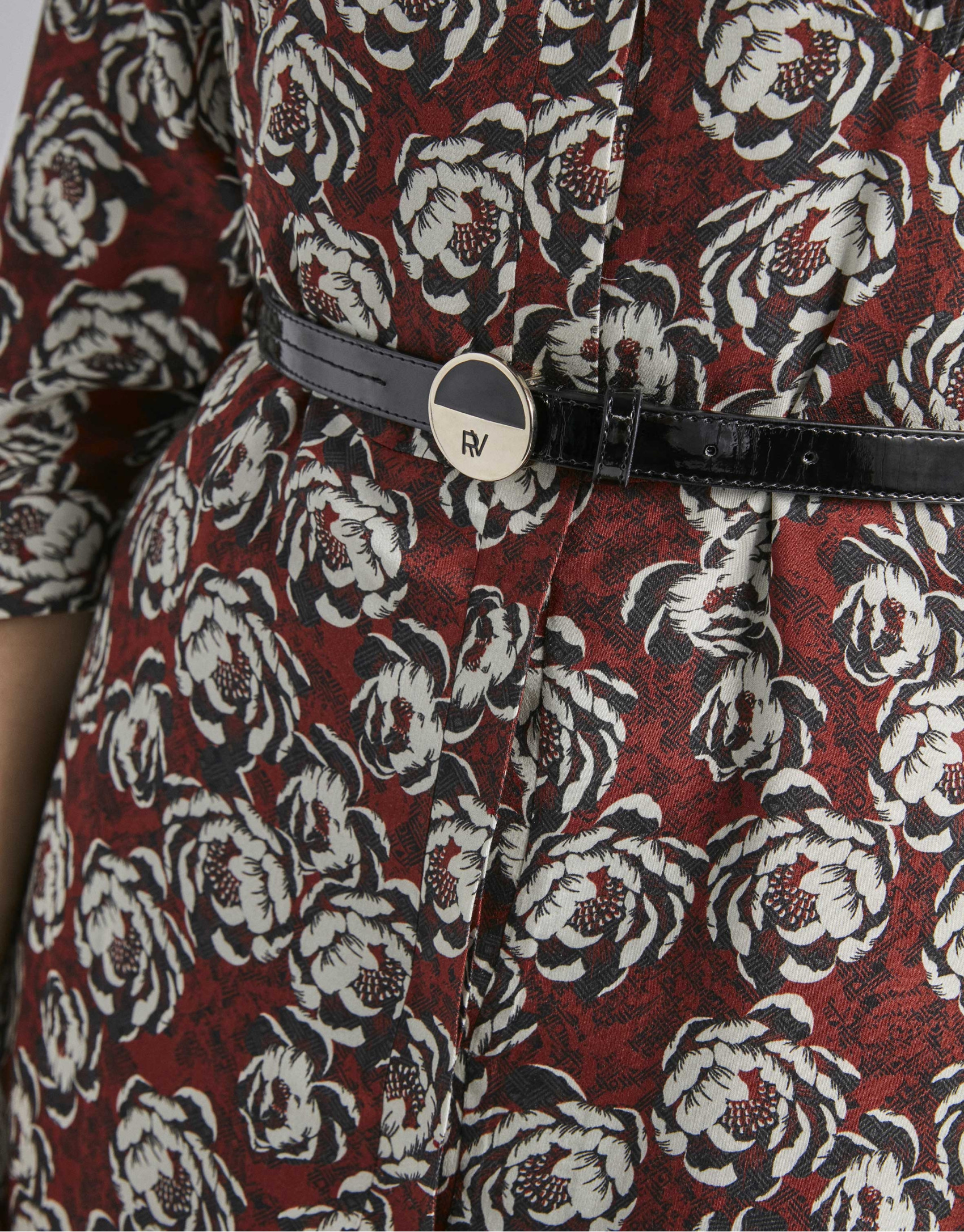 Vestido camisero granate estampado floral