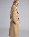 Abrigo de paño beige triple botonadura