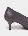 Zapato salón tacón bajo piel gris