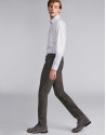Coffee-colored pants with five pockets