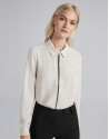 Camisa masculina plata con combinado en vistas