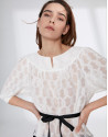 Blusa escote barco color crudo