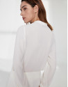 Camisa crudo con escote en V y lazada