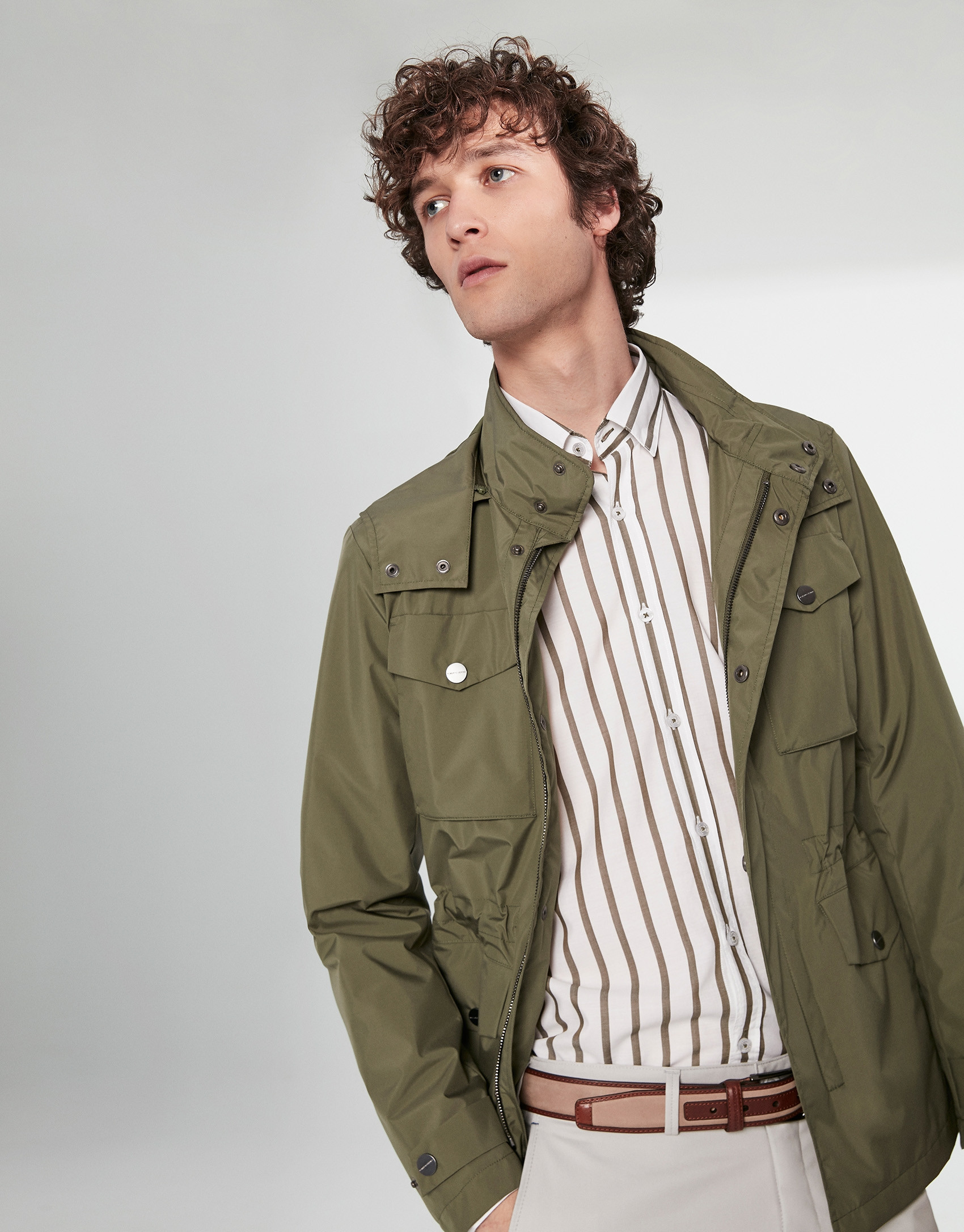 Parka cuatro bolsillos caqui