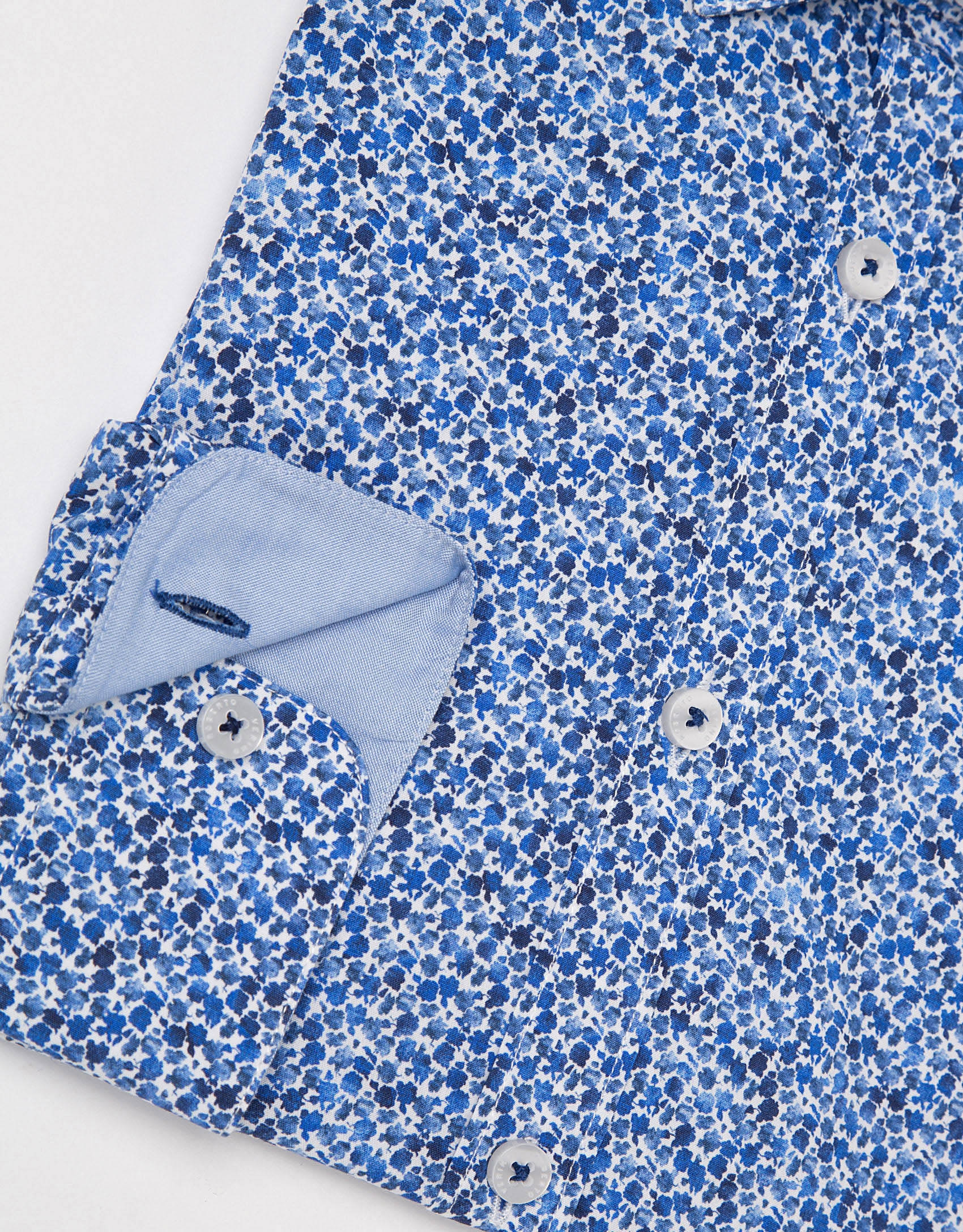 Camisa sport flores pequeñas azules