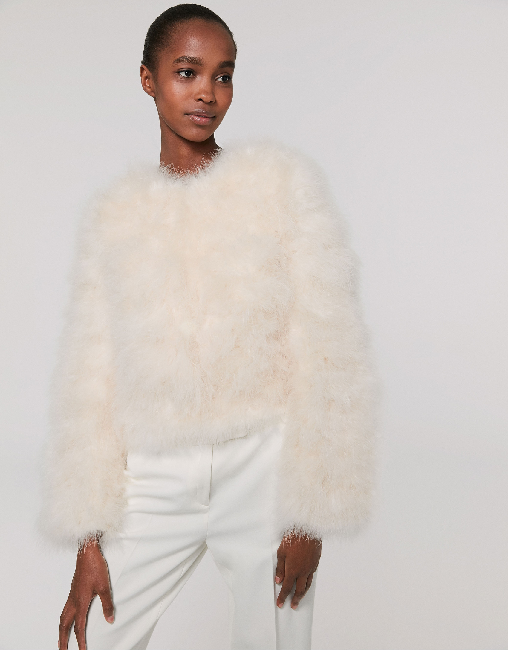 Chaqueta oversize pluma de pavo blanca