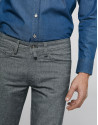 Gray pants with five pockets