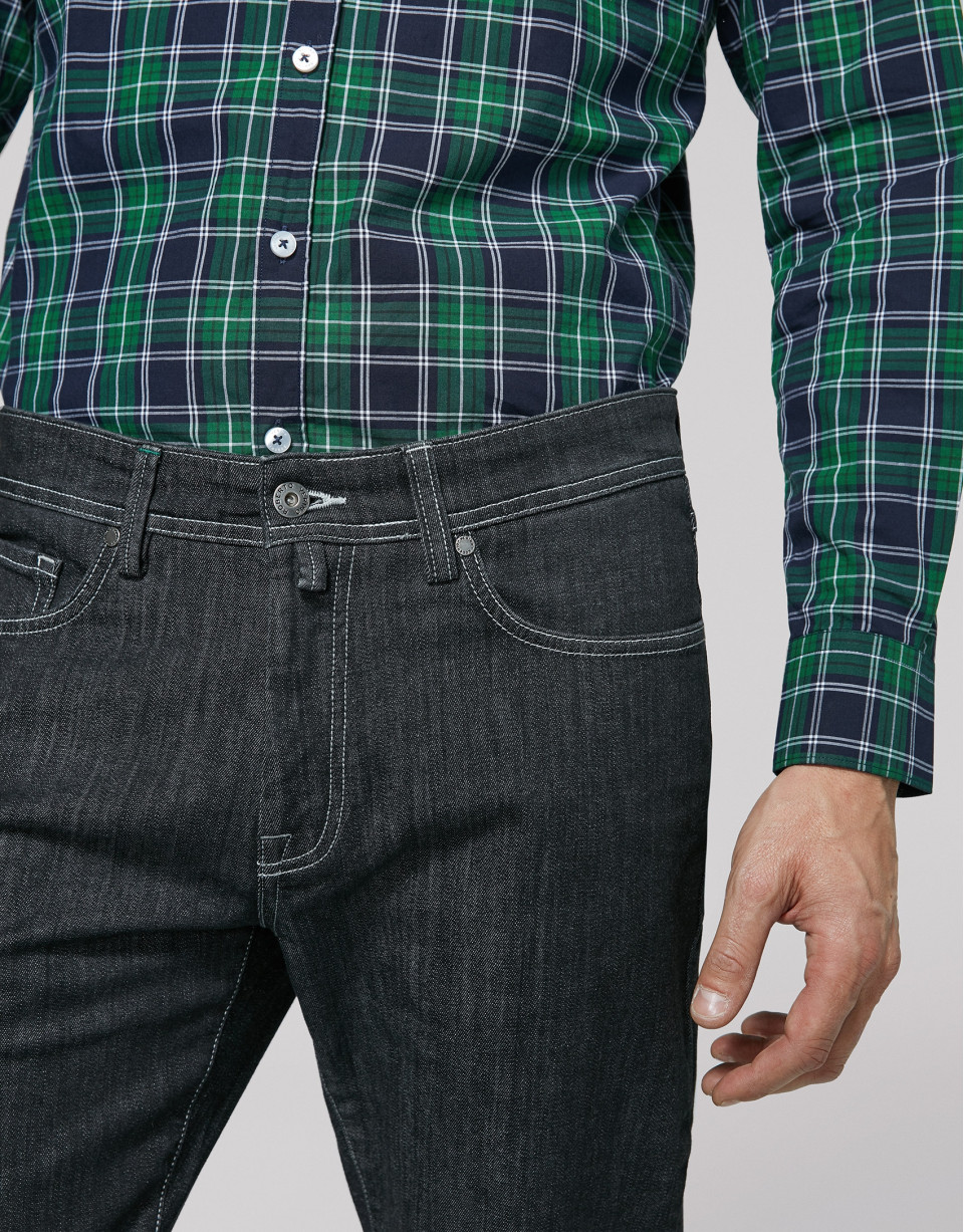 Pantalón denim gris