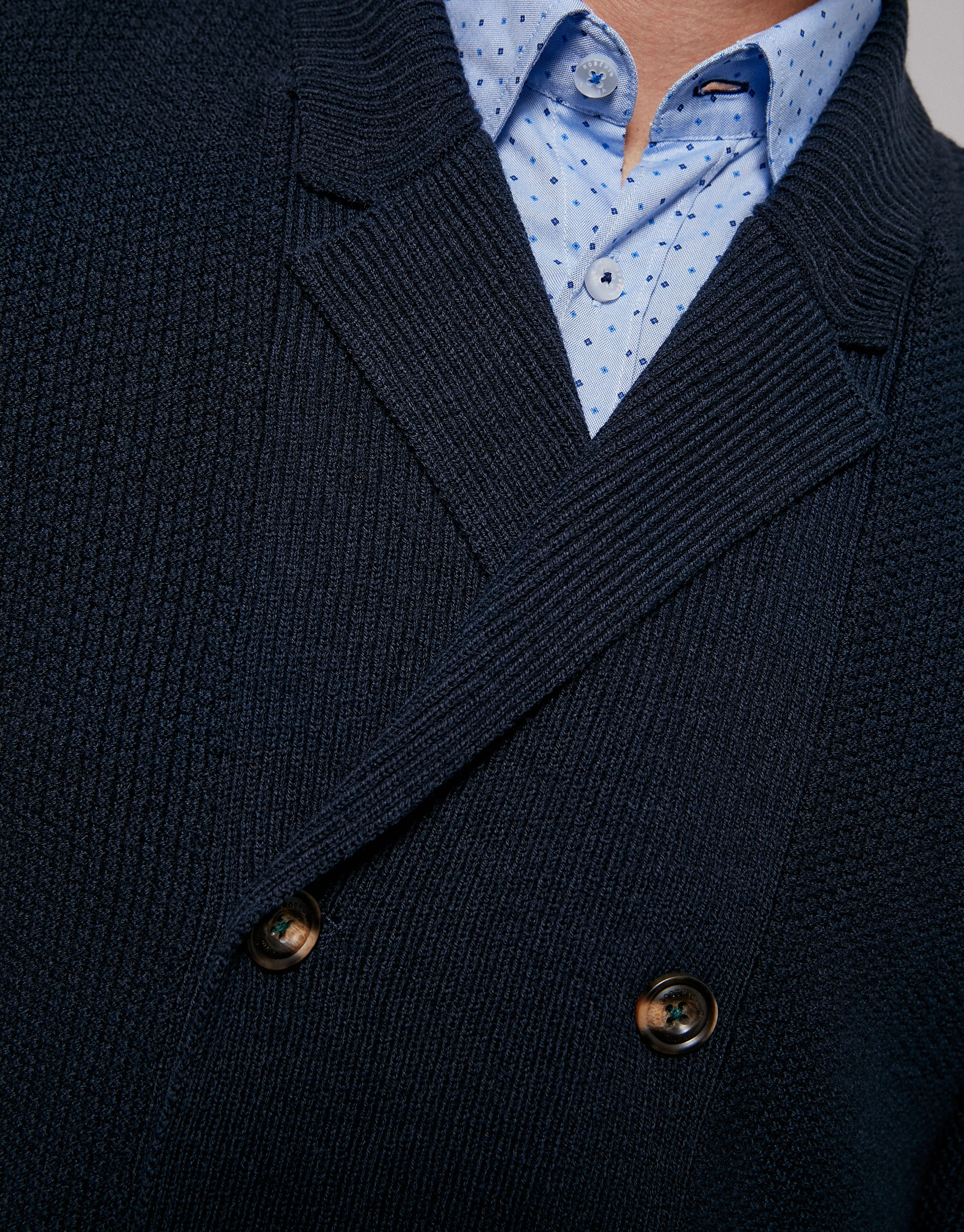 Chaqueta cruzada azul marino