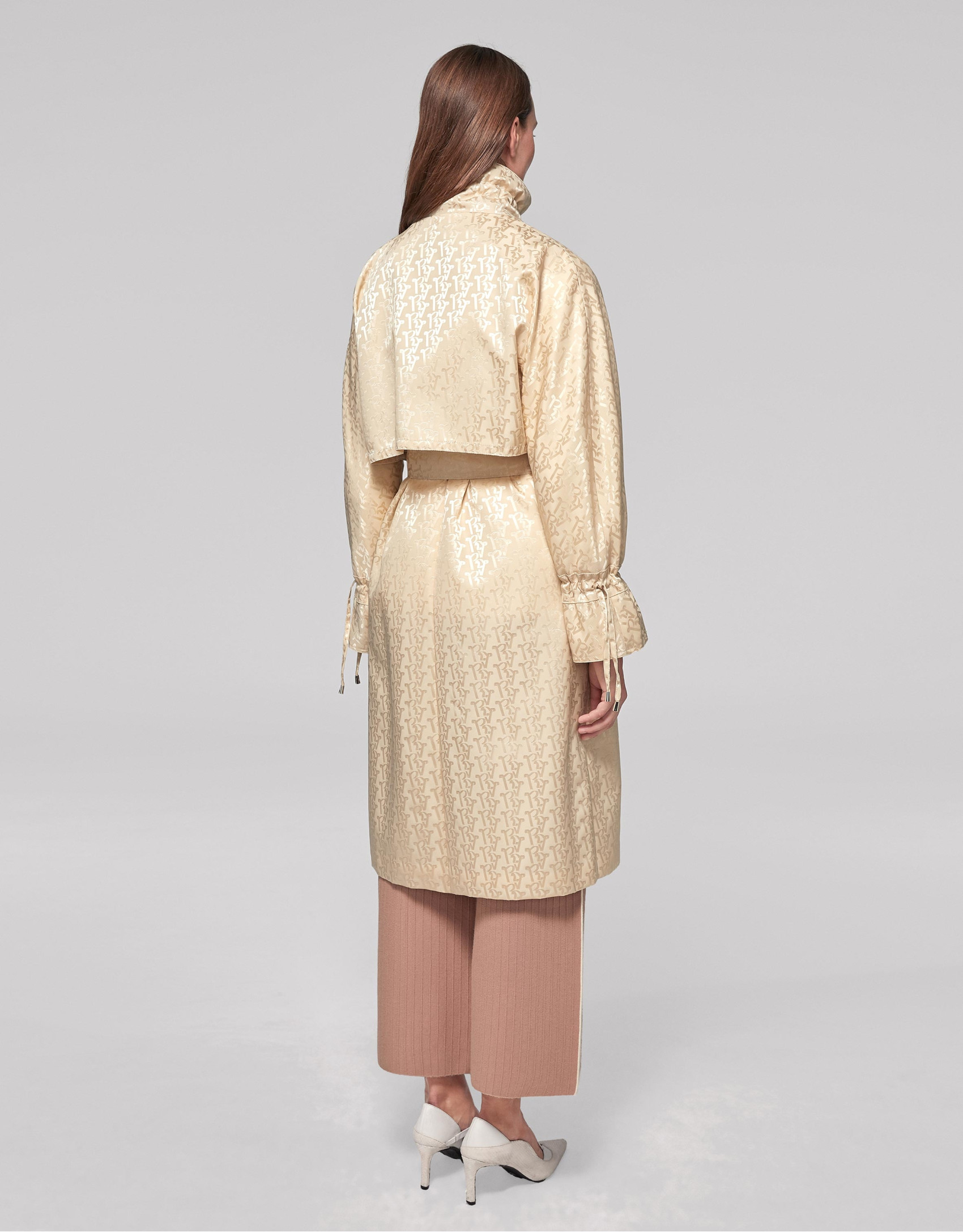 Gabardina larga ivory