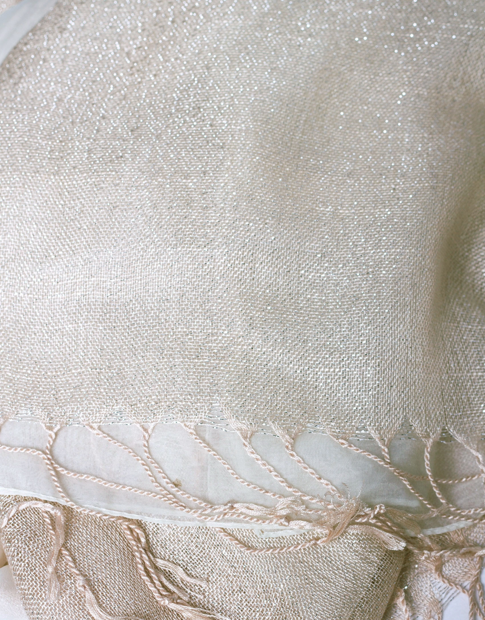 Double-faced scarf in beige tones