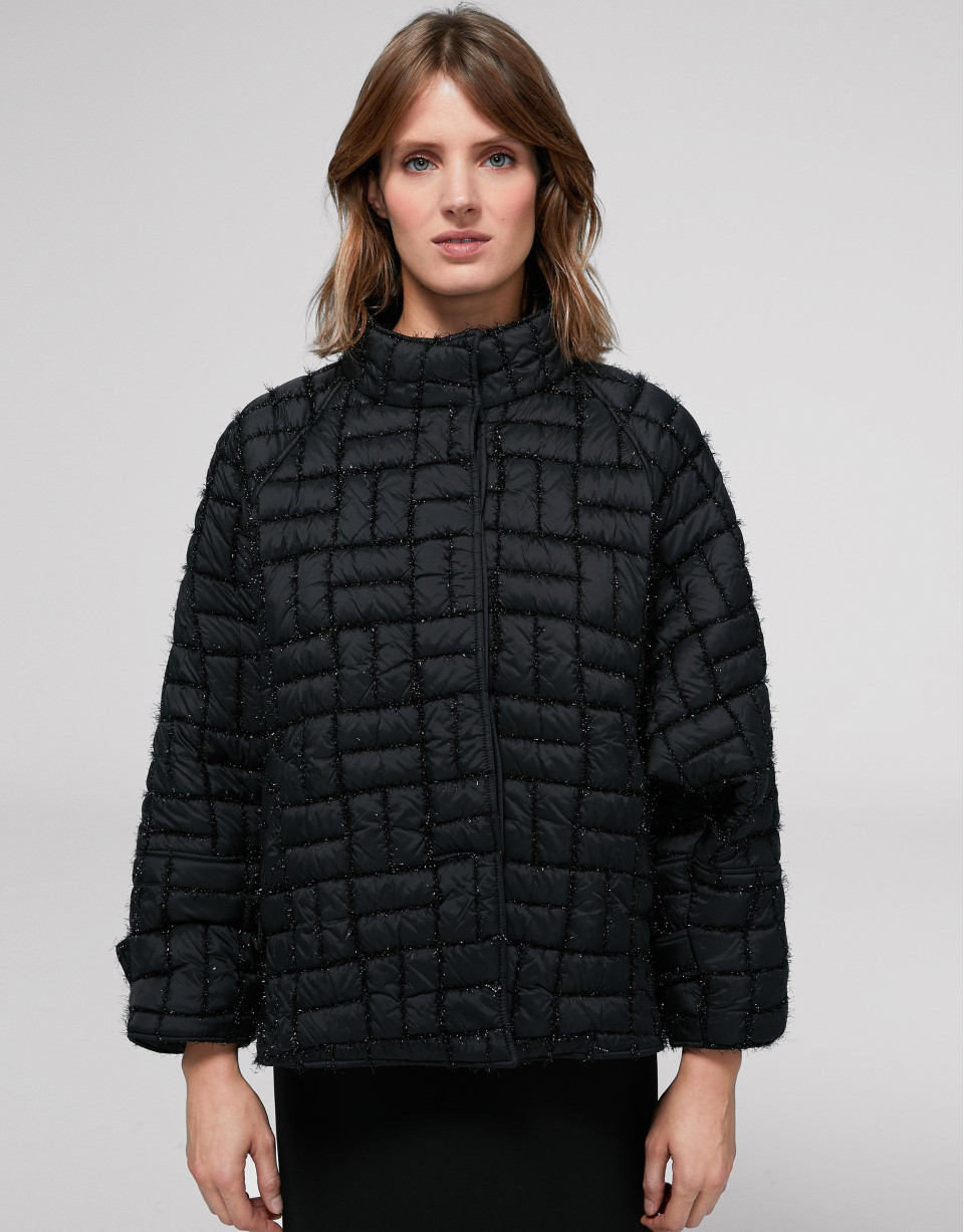 Chaqueta corta acolchada negra
