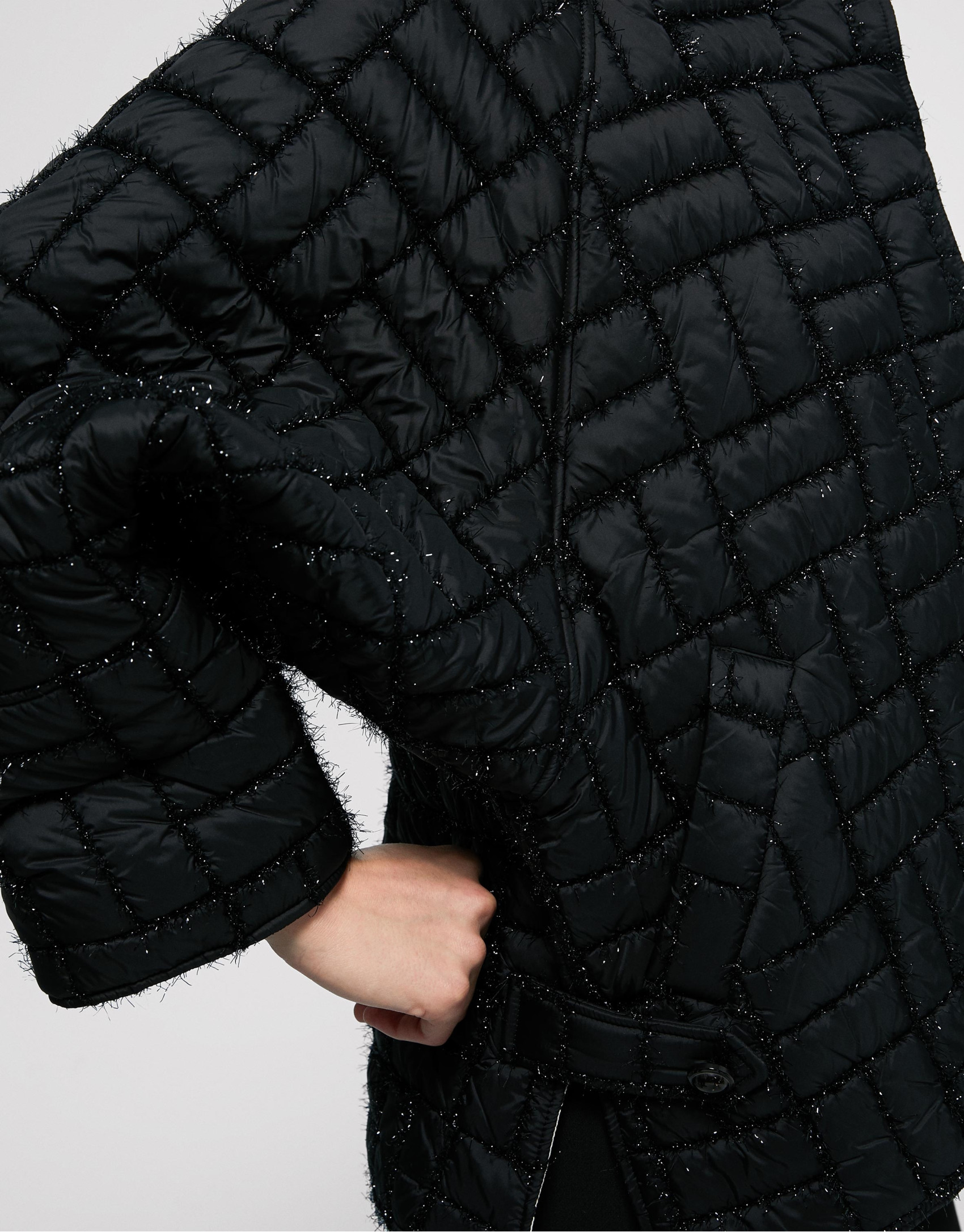 Chaqueta corta acolchada negra