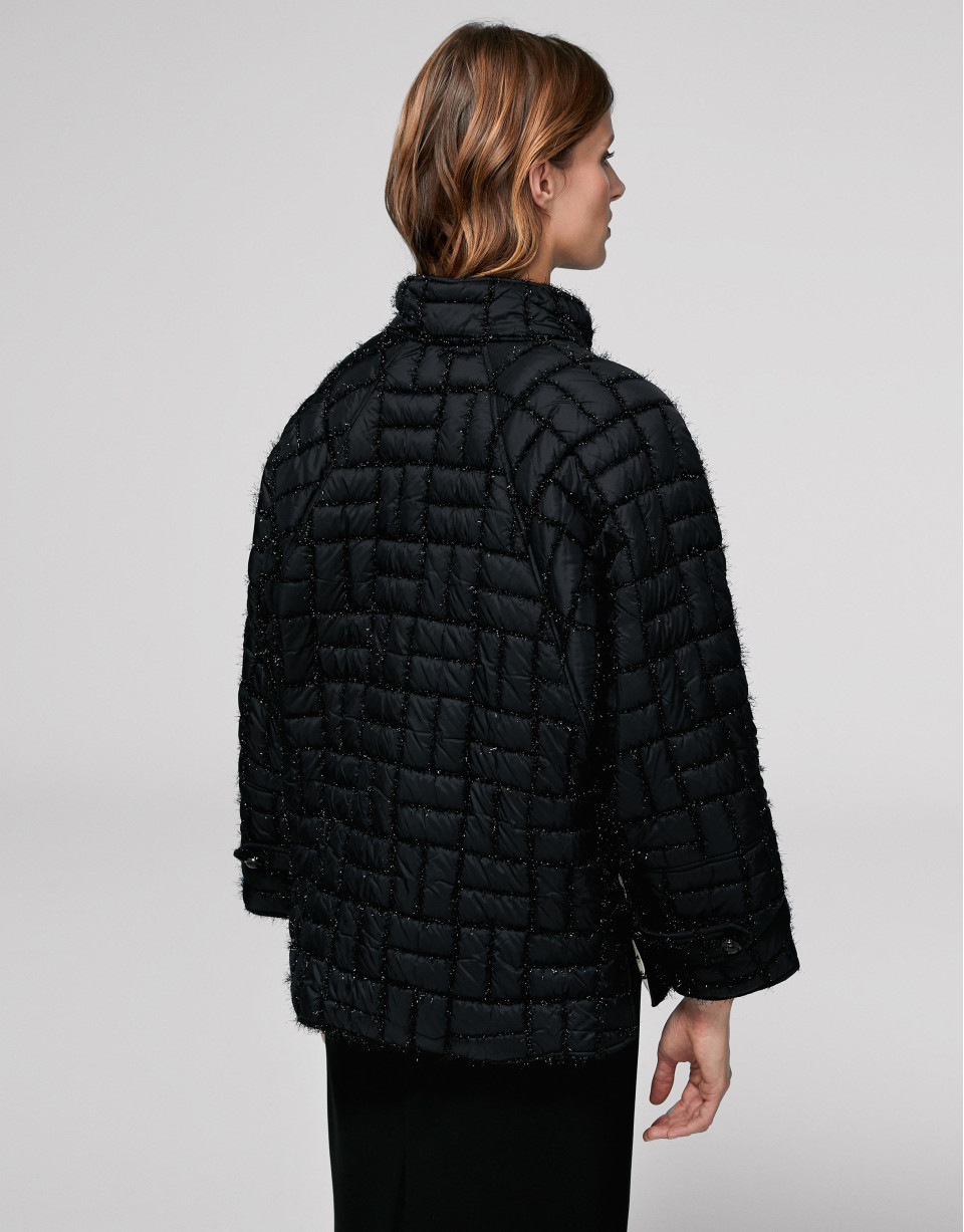 Chaqueta corta acolchada negra