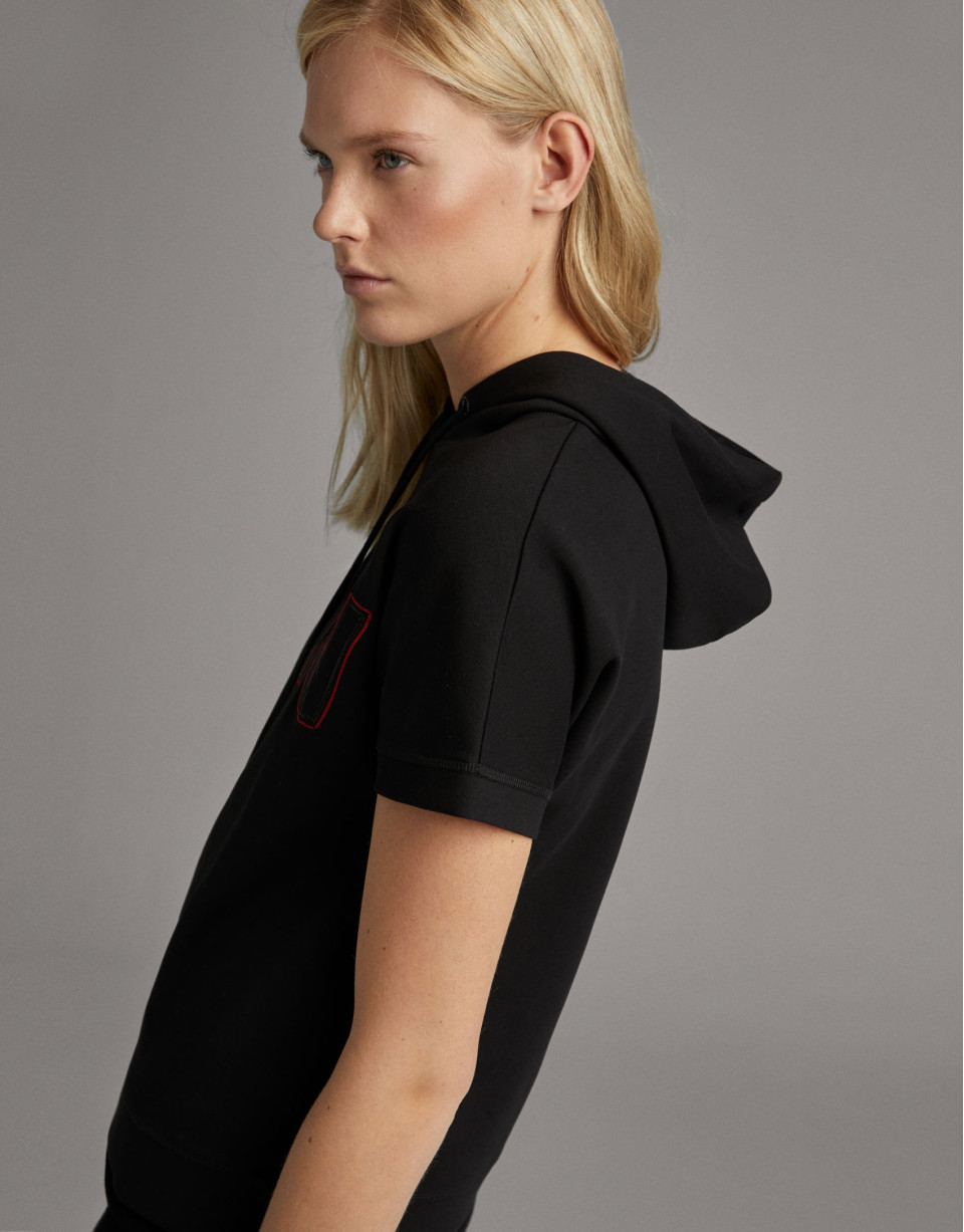Sudadera manga corta murciélago negra con bordado de logo RV