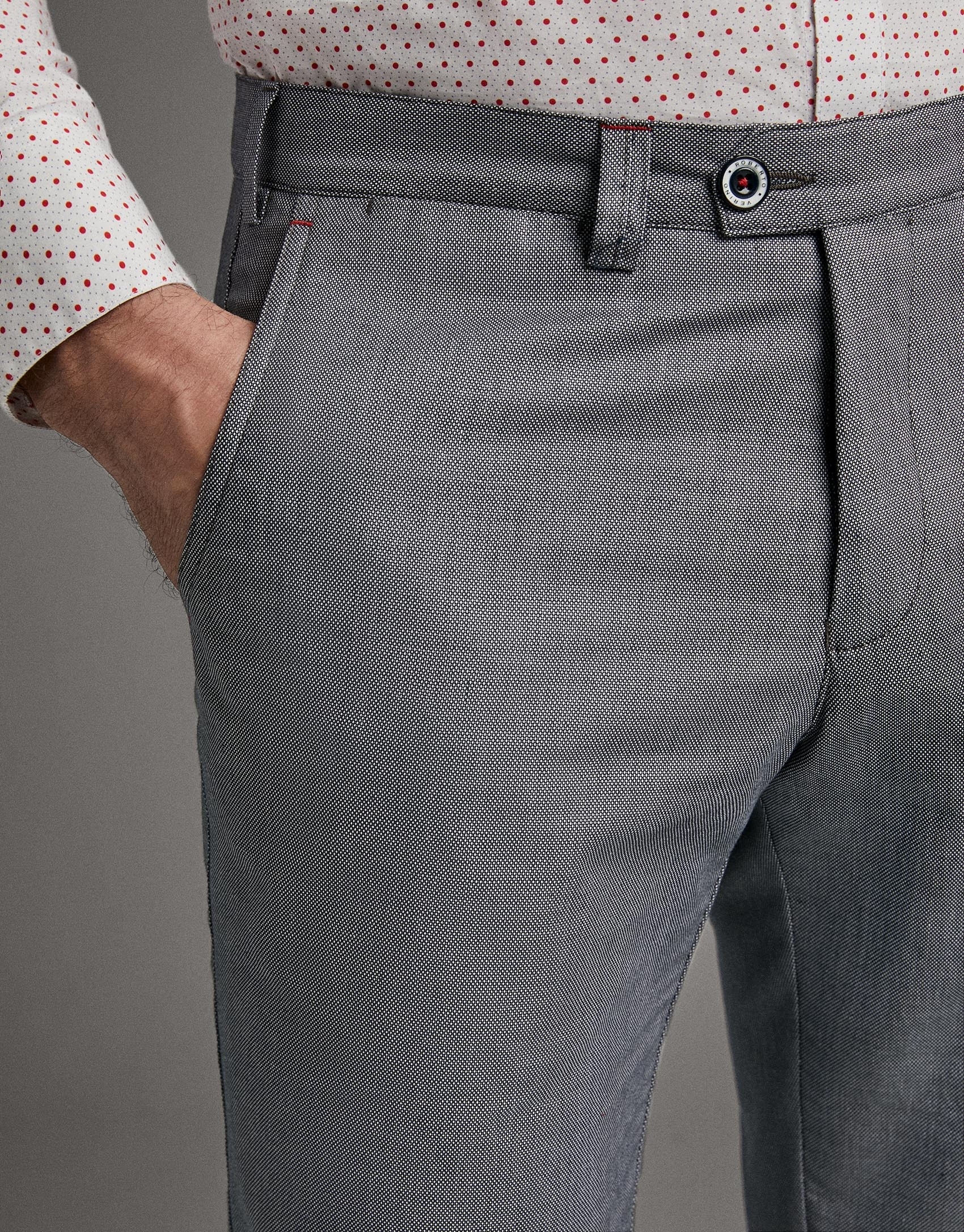 Blue bird's eye weave chinos - Man - SS2020 | Roberto Verino
