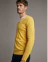 Jersey cuello pico amarillo