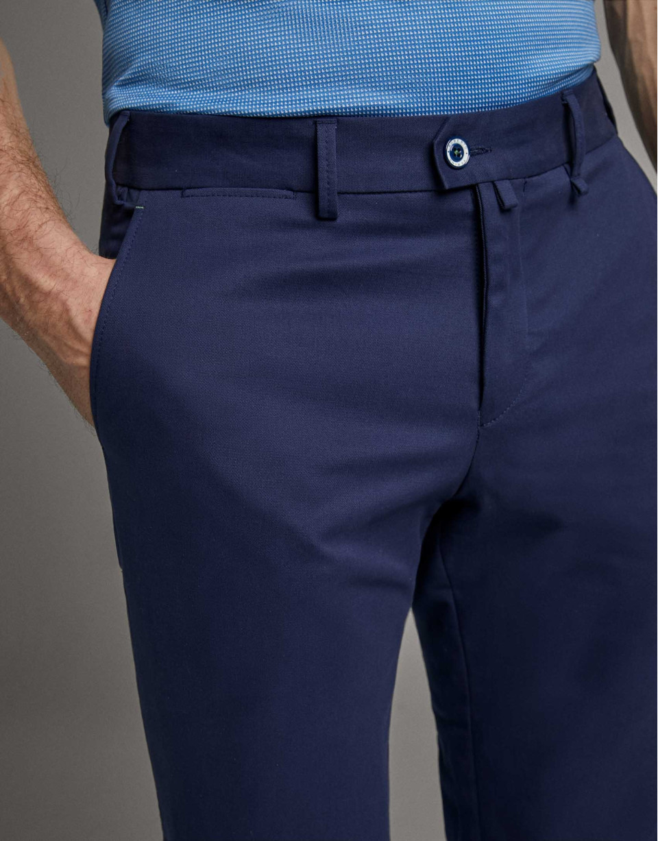 Ink blue chinos - Man - SS2020 | Roberto Verino