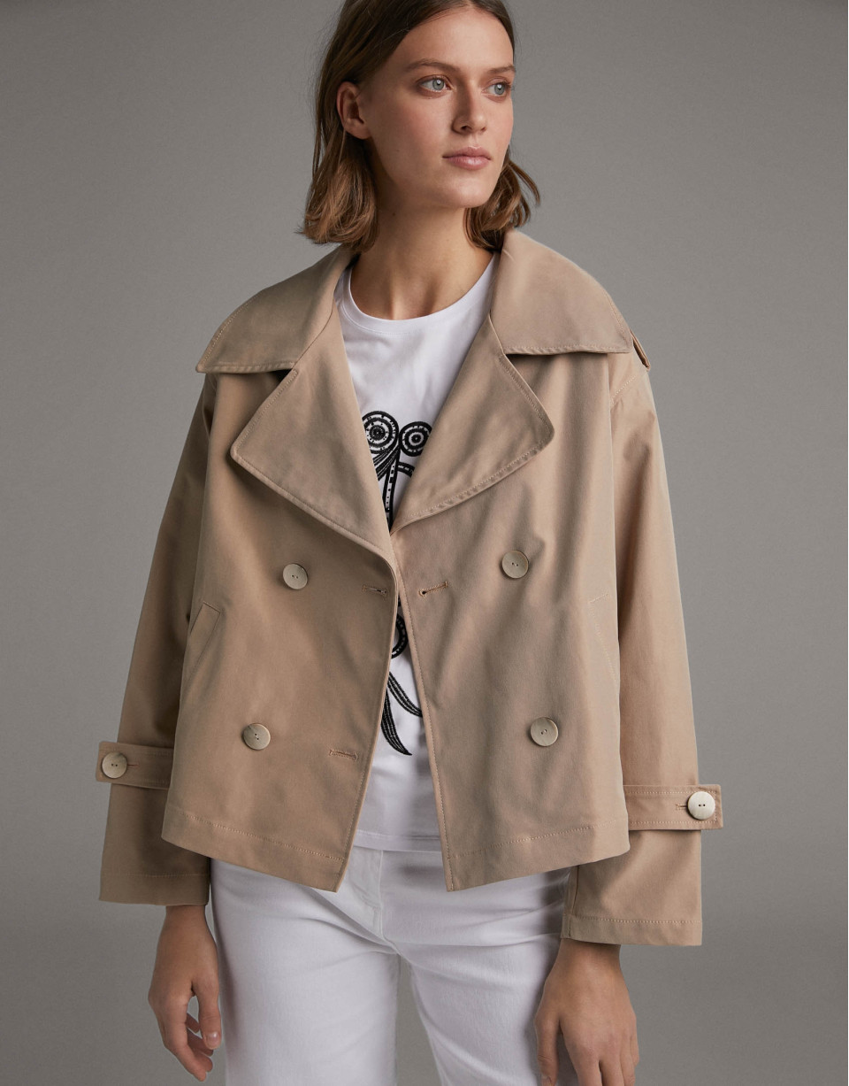 Parka corta doble botonadura beige