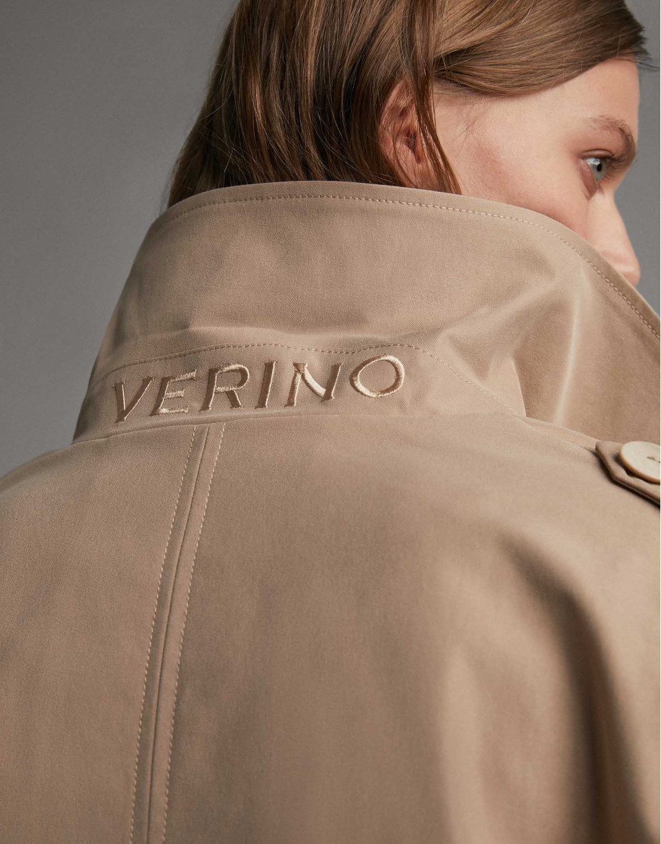 Parka corta doble botonadura beige