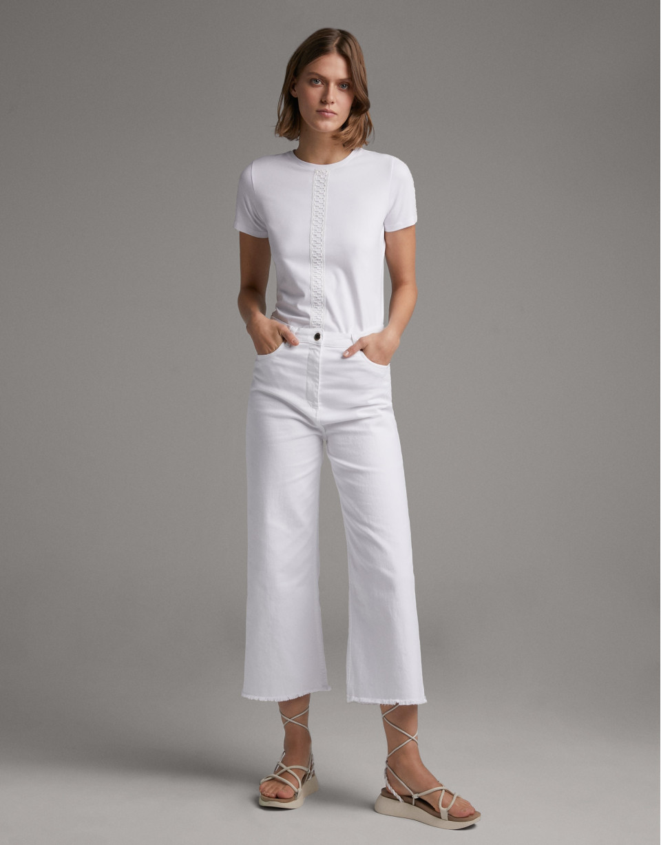 White, bell bottom jeans  - Woman - SS2020 | Roberto Verino