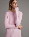 Jersey rosa con abertura lateral y botón de ... | Roberto Verino