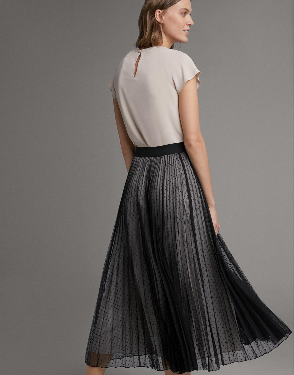 Long pleated tulle skirt with dots - Woman | Roberto Verino