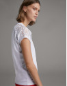 Beige short-sleeve top with chantilly lace | Roberto Verino