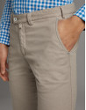 Mink structured chinos - Man - SS2020 | Roberto Verino