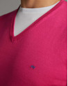 Jersey cuello pico rosa oscuro - Hombre | Roberto Verino