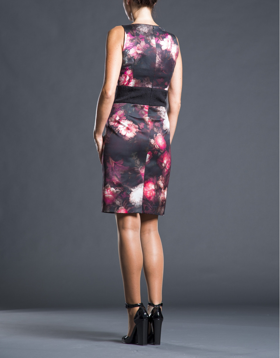 Vestido estampado floral negro