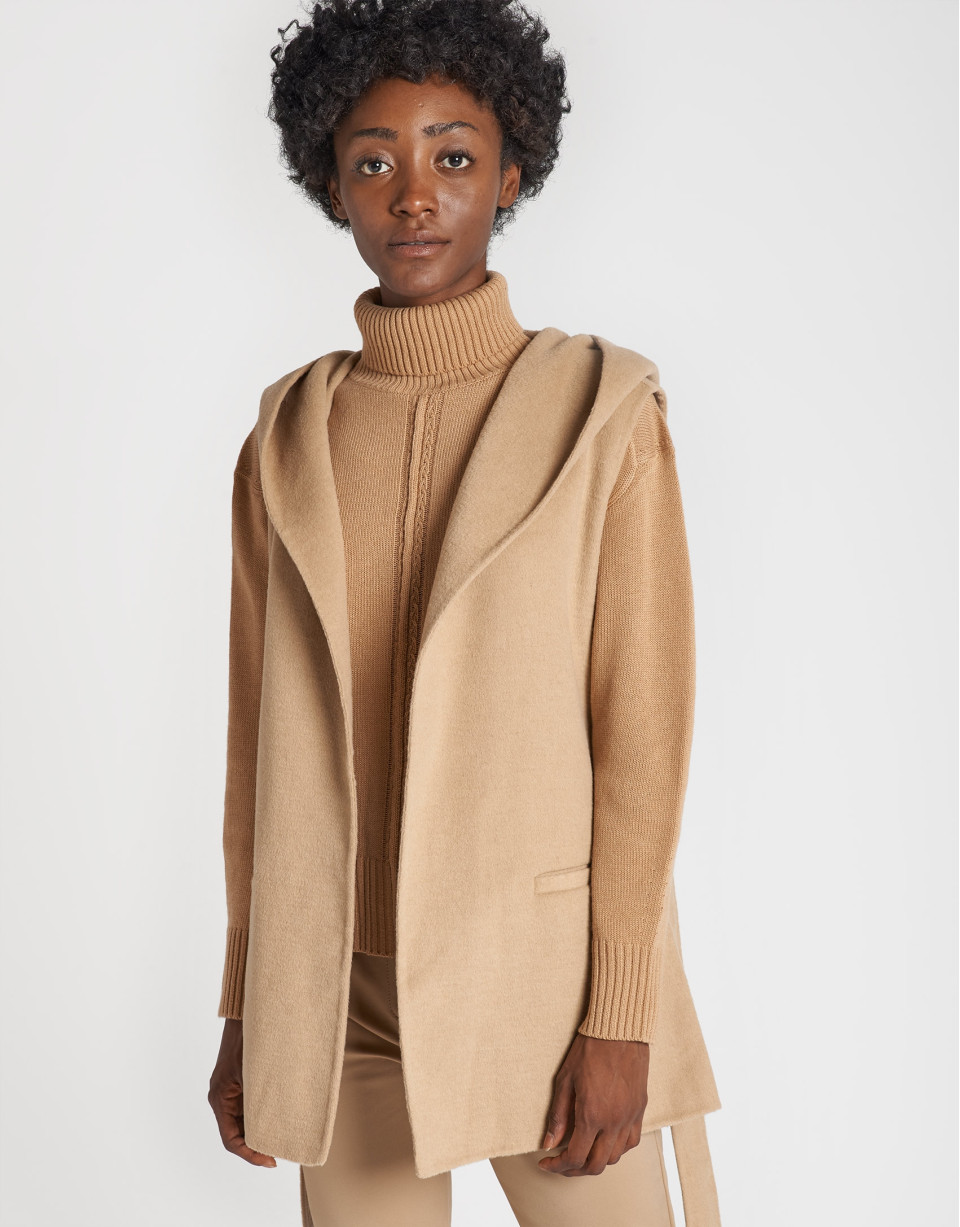 Beige quilted coat with vest inside - OI20 - % | Roberto Verino