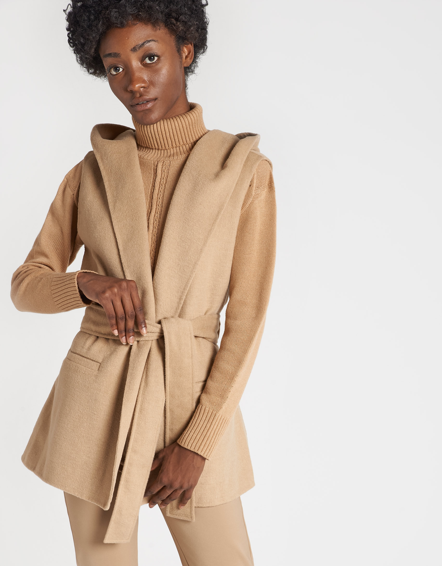 Beige quilted coat with vest inside - OI20 - % | Roberto Verino